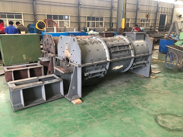 臥式強力混合機的工作原理及混合方式介紹 臥式強力混合機的工作原理及混合方式介紹